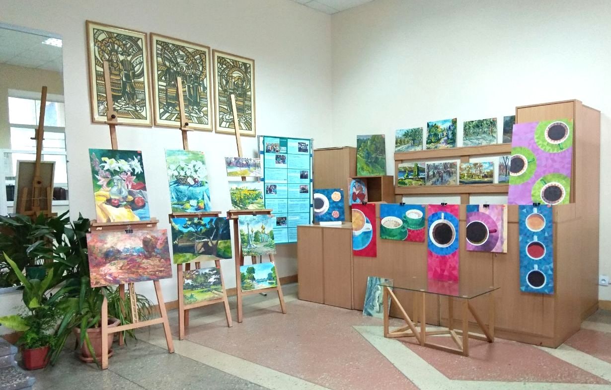 Відкриття Благодійної виставки-продажу художніх робіт студентів